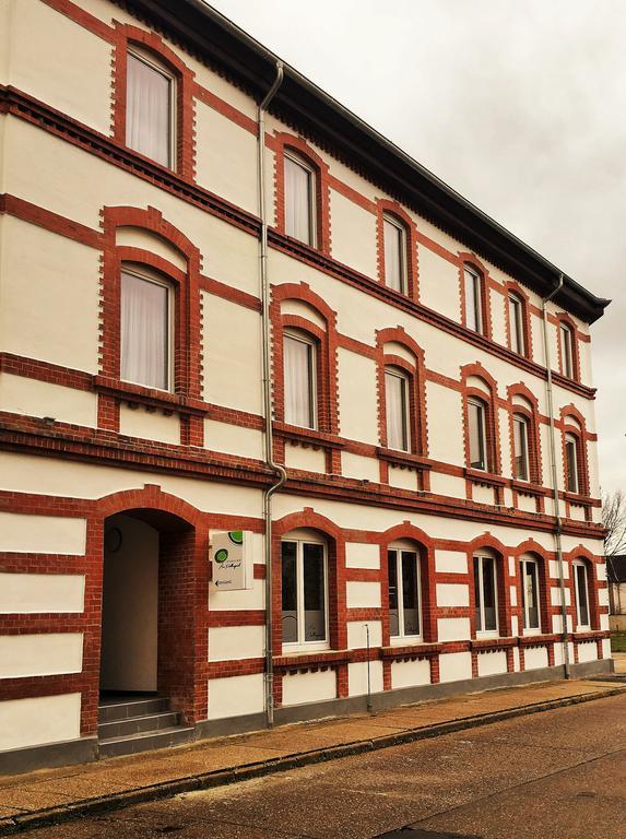 Dessau-Rosslau Pension Am Pollingpark מראה חיצוני תמונה