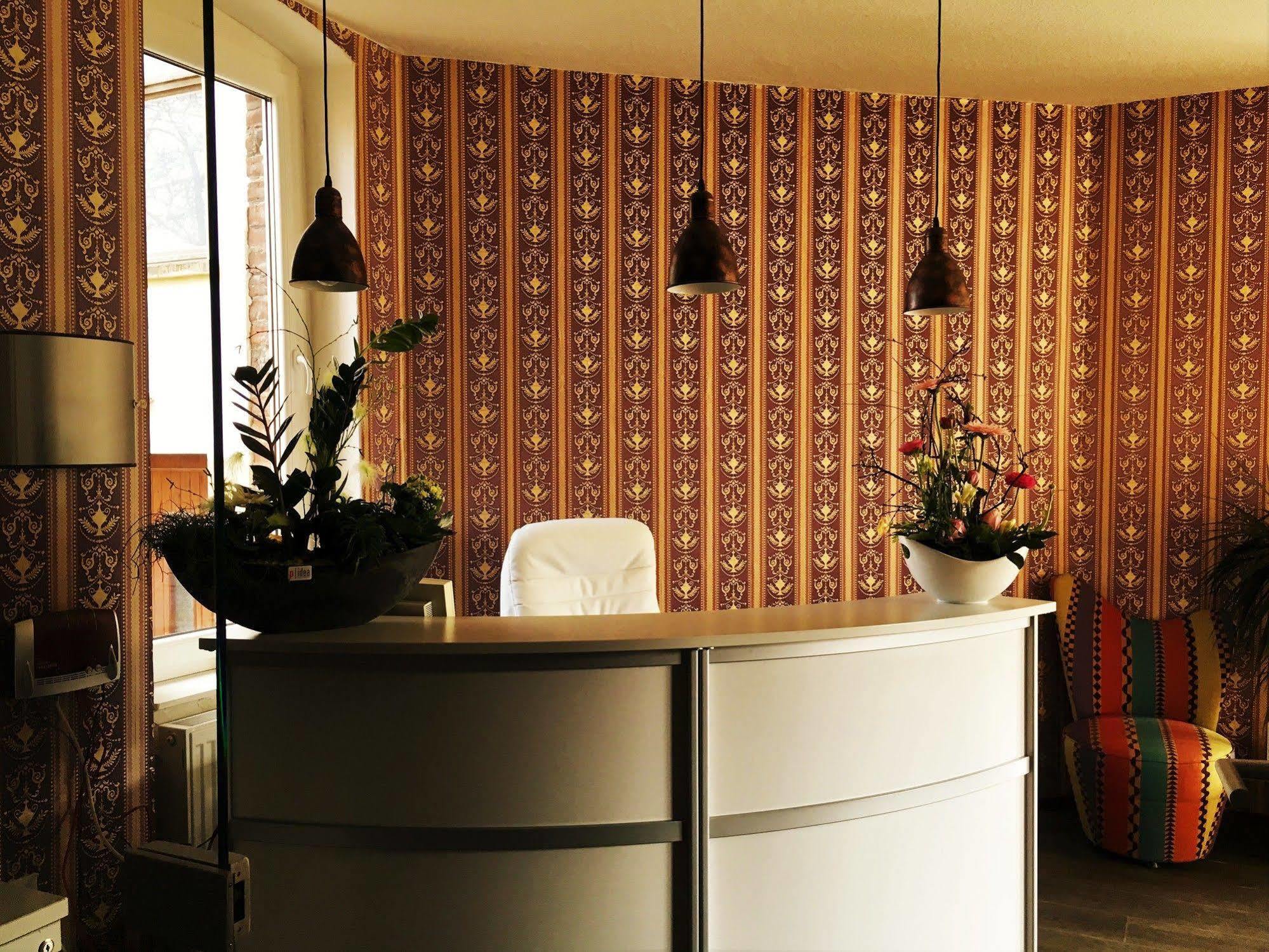 Dessau-Rosslau Pension Am Pollingpark מראה חיצוני תמונה
