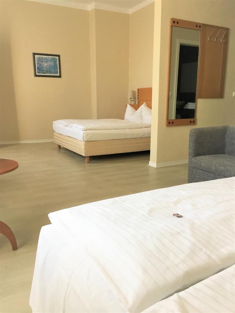 Dessau-Rosslau Pension Am Pollingpark מראה חיצוני תמונה