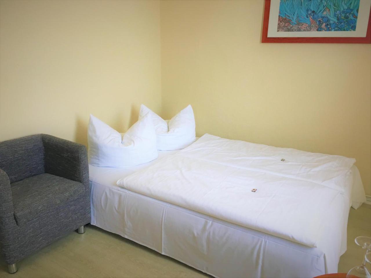 Dessau-Rosslau Pension Am Pollingpark מראה חיצוני תמונה